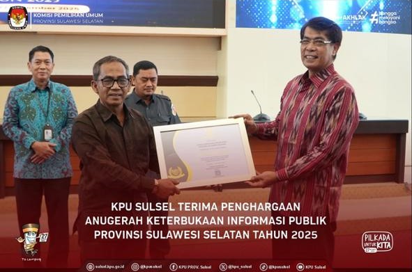 KPU Provinsi Sulawesi Selatan Menerima Penghargaan Anugerah Keterbukaan Informasi Publik